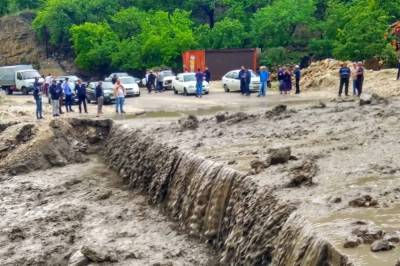 Ливни повредили дороги в двух горных районах Дагестана