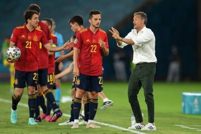 Сборная Испании побила рекорд чемпионатов Европы и мира по владению мячом