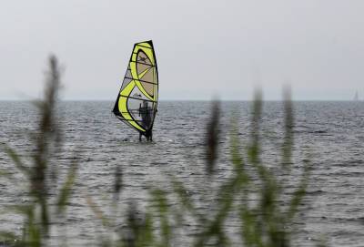 Петербуржцев предупреждают о сильном ветре вблизи Финского залива