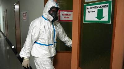 Инфекционист рассказал о сроках «третьей волны» COVID-19 в России