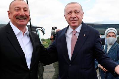 Эрдоган приехал в Карабах
