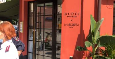 Трагедия для модников: В Москве Gucci shop & bar опечатали за нарушения мер профилактики ковида