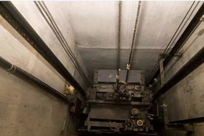 Рабочий погиб в шахте лифта на северо-востоке Москвы