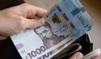 Заколачивают до 100 тысяч в месяц: кому из украинских заробитчан платят самые высокие зарплаты