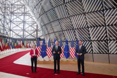 ЕС и США хотят добиться более предсказуемых отношений с Россией