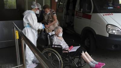В Москве число заболевших коронавирусом растёт по экспоненте
