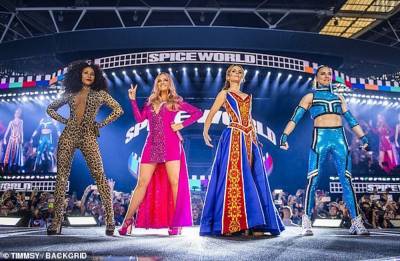 Spice Girls выпустят новую песню с вокалом Виктории Бекхэм