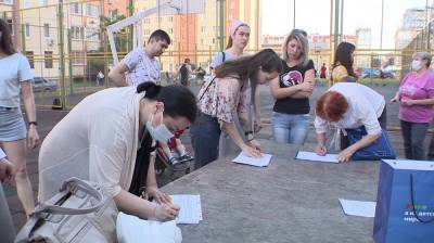 Защитники яблоневых садов в Воронеже собрали около тысячи подписей под петицией для Путина