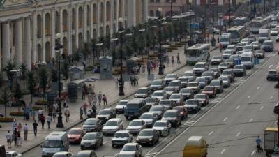 Дорожники предложили штрафовать россиян за использование шипованных шин летом