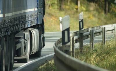 Ограничения на передвижение грузовиков массой от 3-5 тонн в пределах МКАД должны начать действовать с сегодняшнего дня