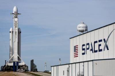 Корабли SpaceX пропустят июльские испытания из-за экологов