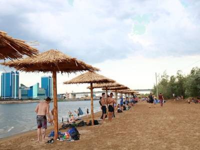 В Астрахани готовят к открытию купального сезона места отдыха