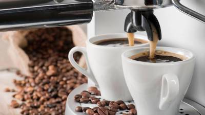 В Европе может начаться дефицит шоколада и кофе