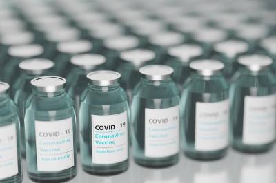Вакцина от коронавируса: раскрыто ее влияние на потенцию, беременность