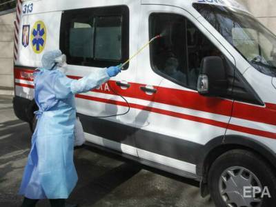 Второй день в Украине фиксируют тысячу новых случаев коронавируса
