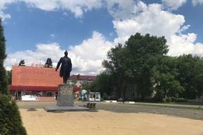 В Брянске появится спортивная площадка у памятника Володарскому