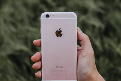 Apple внезапно обновила старые iPhone