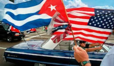 Банки Кубы перестанут принимать наличные доллары с 21 июня