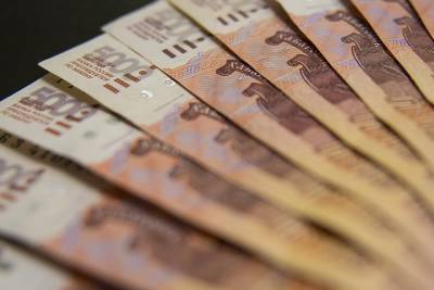 Москвичка лишилась более трех миллионов рублей, согласившись играть на бирже