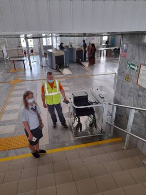 Подъемники для маломобильных пассажиров установлены на железнодорожном вокзале Астрахани