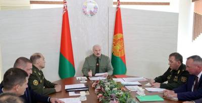 Лукашенко: Только всенародная оборона может защитить Белоруссию