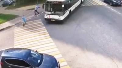 В Химках автобус насмерть задавил ребенка на самокате