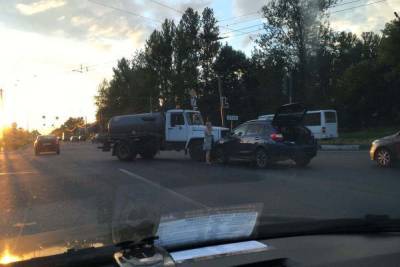В Ярославле из-за неработающего светофора возникают ДТП