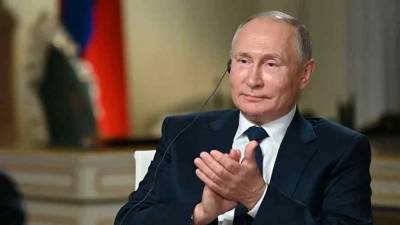 «Невероятно, сколько здесь людей топят за Путина»: Запад обсуждает интервью президента России