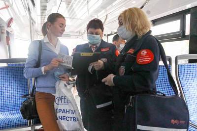Власти Москвы и Петербурга усилили проверки соблюдения мер по COVID-19