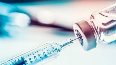 В Москве ввели обязательную вакцинацию среди сотрудников сферы услуг