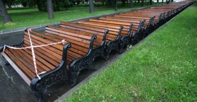 В Москве отменили запрет на использование скамеек в парках