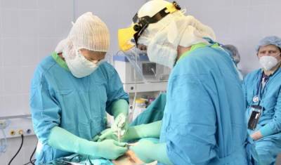 В Тобольске хирурги извлекли из мужчины увеличившуюся в 2 раза селезенку