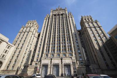 В МИД заявили о моменте для России и США "поворачивать отношения"