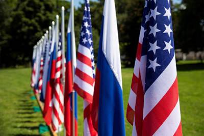 Властям Женевы пришлось срочно закупить флаги России и США