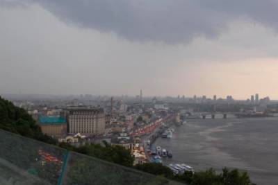 В Киеве в ближайший час ухудшится погода