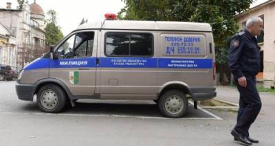 В Абхазии автомобиль с российскими туристами улетел в овраг