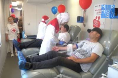 100 литров крови сдали дагестанцы в День донора