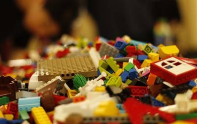 Маленькому британцу на день рождения подарили Lego с килограммом кокаина - korrespondent.net - Англия - Голландия - Великобритания