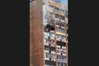 В Череповце загорелись сразу несколько лоджий в 14-этажном доме