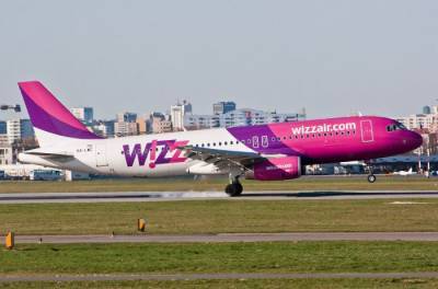 Самолёт Wizz Air со 150 пассажирами на борту совершил аварийную посадку