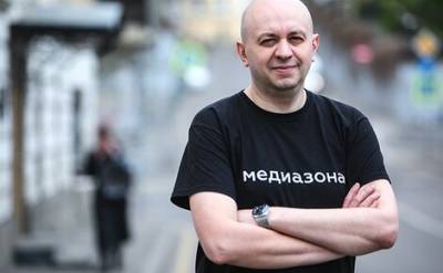 Фонд, который связывают с Евгением Пригожиным, требует признать иноагентом главреда «Медиазоны» Сергея Смирнова