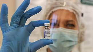 РНПЦ эпидемиологии и микробиологии начинает испытания белорусской вакцины против COVID-19