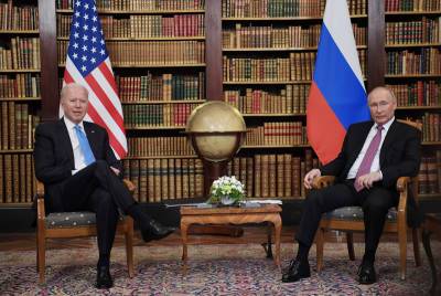 В переговорах Путина и Байдена возникла пауза