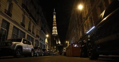 Власти Франции решили отменить комендантский час и ношение масок на улице