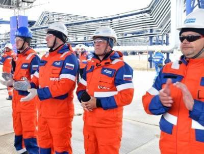«Газпром нефть» первой в стране в пандемию запустила нефтегазовое месторождение