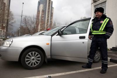 ГИБДД запретят изымать телефоны водителей при проверке документов