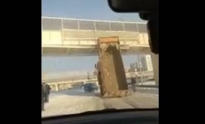 В Тюмени водителю грузовика, который протаранил надземник на Федюнинского – Монтажников, вынесли приговор