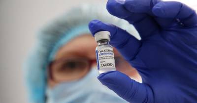 ЕС отложил утверждение российской вакцины от COVID-19 "Спутник V", — Reuters