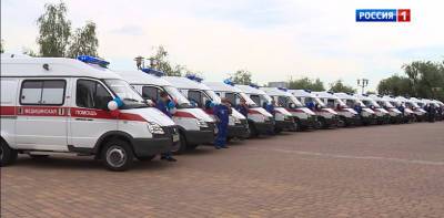 Ростовские подстанции скорой помощи получили 16 новых спецмашин