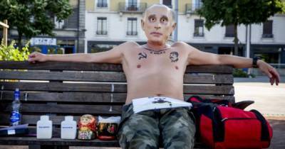 Полиция в Женеве изъяла у активистов банку с надписью "Новичок" для съемок фильма о Путине, - СМИ